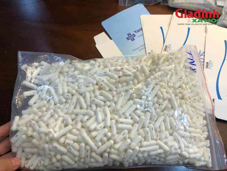 Bà Nguyễn Minh Phương - Chánh văn phòng Tổng cục QLTT cho biết, những viên nang này được các đối tượng điều chế thành các sản phẩm giảm cân dạng uống với nhân bên trong là bột mỳ.
