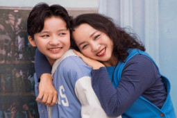 Nhạc - Quán quân 12 tuổi của "Gương mặt thân quen 2022" hát tặng mẹ dịp 8/3