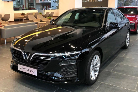 Đại lý "xả hàng" VinFast Lux A2.0, giá thấp nhất 590 triệu đồng