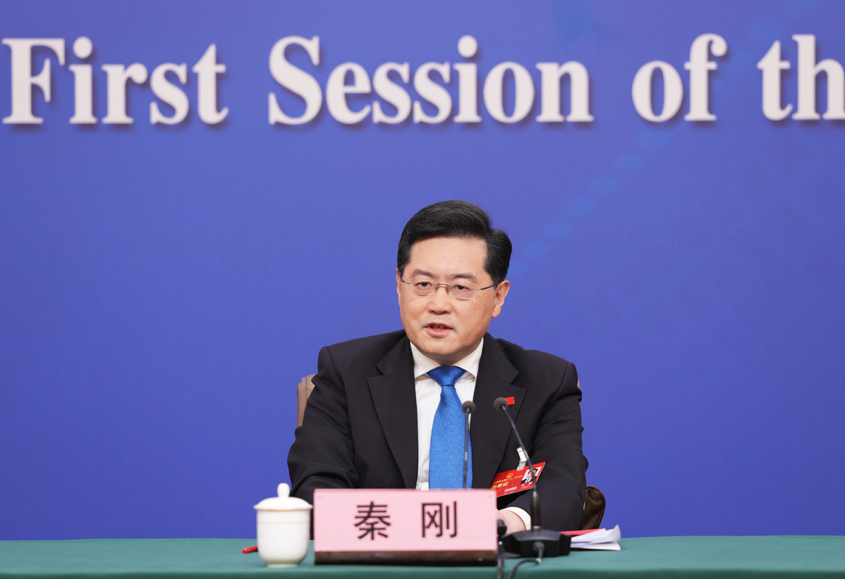 Ngoại trưởng Trung Quốc Tần Cương trả lời họp báo hôm 7/3.