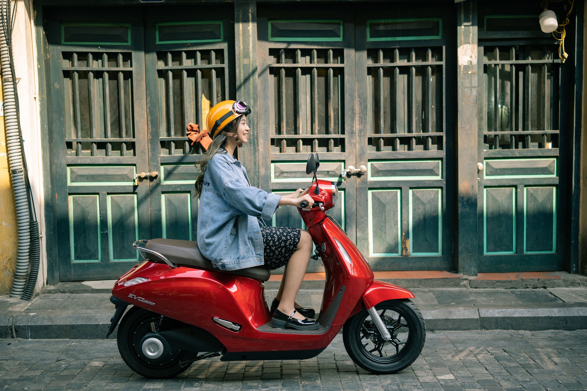 Lý do xe máy điện VinFast “được lòng” chị em phụ nữ - 3