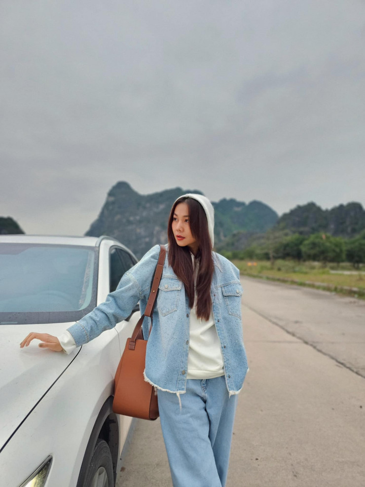 Sau đó, Thanh Hằng đến Ninh Bình