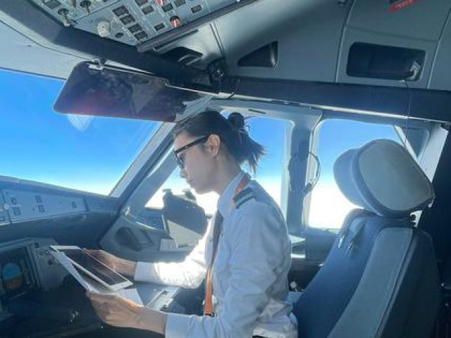 Nữ phi công và cơ duyên với buồng lái