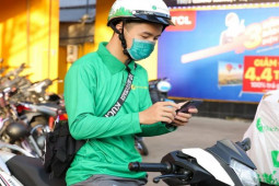 Kinh doanh - Shipper “bội thu” ngày 8/3, tiền kiếm được bằng nửa tháng lương