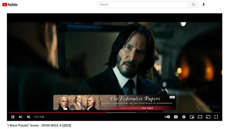 Một quảng cáo lớp phủ thường thấy trên YouTube.