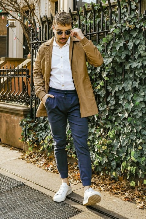 Những cách nào để tạo kiểu cho chiếc quần jogger yêu thích - 3