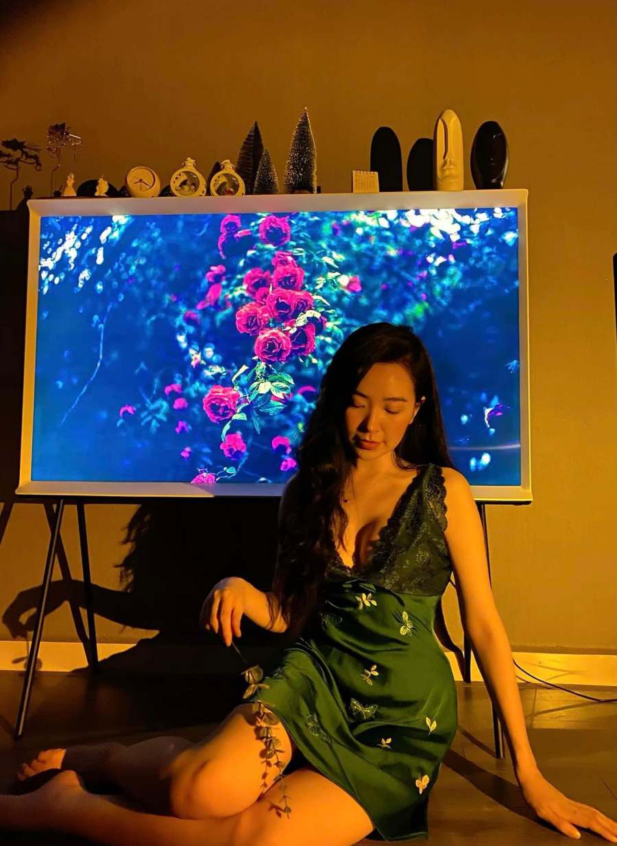 Kim Oanh là diễn viên quen thuộc của phim truyền hình VFC, góp mặt trong nhiều bộ phim.