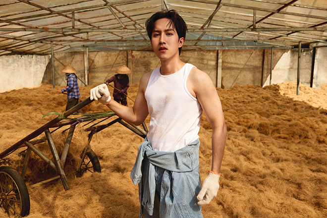 VP Bá Vương trong MV&nbsp;“Vàng Bạc Châu Báu”