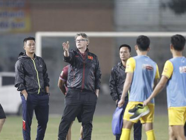 Ông Troussier gọi thêm cầu thủ U20 Việt Nam vào đội tuyển U23, hướng tới tranh vàng SEA Games 32