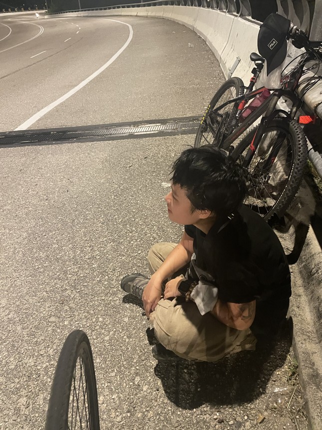 Trải nghiệm du lịch 'bụi' đúng nghĩa đã giúp Trần Quỳnh Giang ngày càng mạnh mẽ và có thêm cảm hứng. (Ảnh: NVCC)