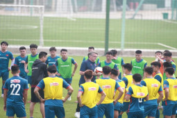 Bóng đá - Tiền đạo Tiến Linh chỉ ra điều tích cực thời "Phù thủy" Troussier