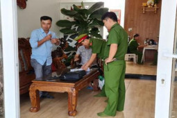 Tin tức trong ngày - 2 cán bộ thuộc CDC Ninh Thuận bị khởi tố, tạm giam liên quan vụ án Việt Á