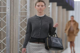 Thời trang - Miu Miu FW23 là một màn trình diễn xa hoa của sự tinh tế