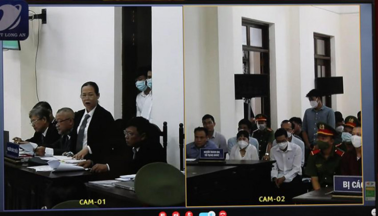 Các luật sư tham gia bào chữa ở vụ Tịnh Thất Bồng Lai tại phiên sơ thẩm. Ảnh : HD