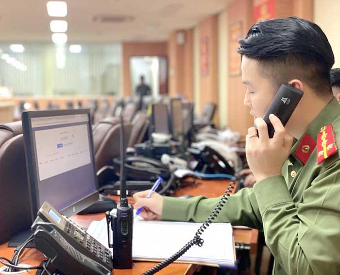Trung tâm Thông tin chỉ huy Công an TP Hà Nội hằng ngày tiếp nhận hàng nghìn cuộc gọi
