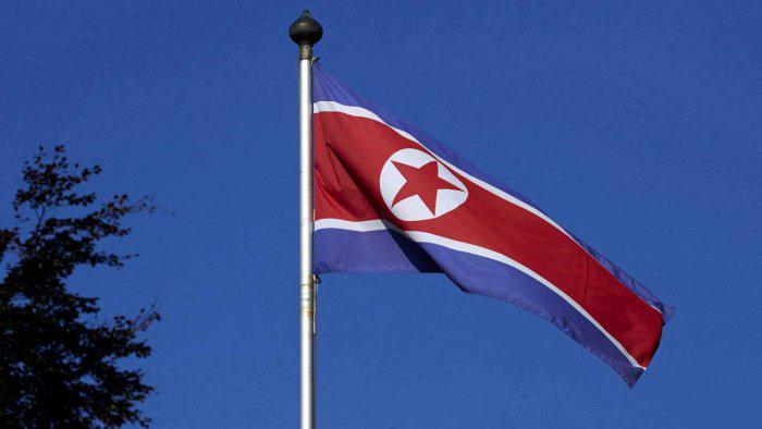 Quốc kỳ nước Cộng hoà Dân chủ Nhân dân Triều Tiên. Ảnh: Reuters.