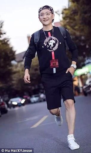 Cụ ông 73 tuổi gây xôn xao vì sở hữu vẻ ngoài như thanh niên - 2