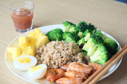 Ẩm thực - Thực đơn cơm trưa cả tuần cho dân văn phòng, ít tinh bột, tránh tích mỡ