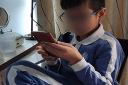 Bạn trẻ - Cuộc sống - Phát hiện con trai chơi game tới 1h sáng, cha phạt con chơi liên tục 17 tiếng