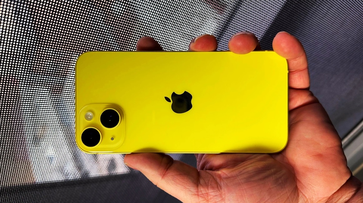 Why not buy the yellow iPhone 14?  - 2