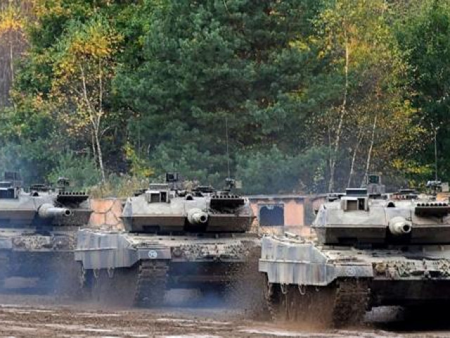 Thế giới - Lính Ukraine huấn luyện xong, siêu tăng Leopard 2 sắp ra chiến trường