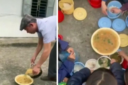 Tin tức trong ngày - Sự thật về clip đổ canh vào bát dưới đất cho học sinh ăn