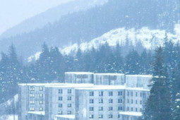 Thế giới - Thị trấn kỳ lạ nhất nước Mỹ: Nơi tất cả người dân sống trong một tòa chung cư