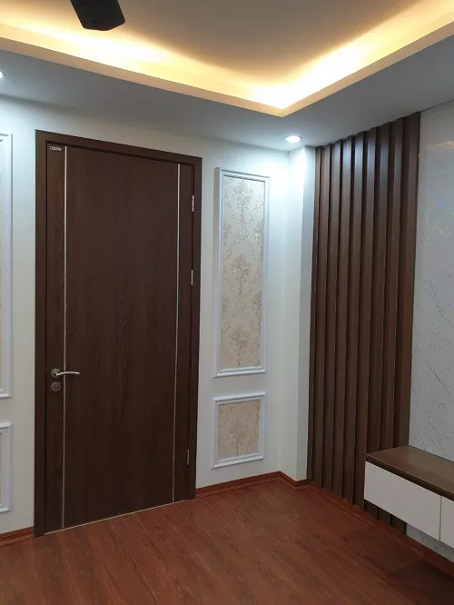 Cửa Composite vân gỗ bị xệ do đâu? Cách khắc phục hiệu quả? - 3