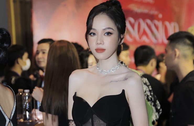 Vào tháng 8/2022, Mèo Sao Hỏa (tên thật là Dương Thị Phương) chia sẻ cô quyết định rời Hà Nội vào TP.HCM sinh sống và làm việc.
