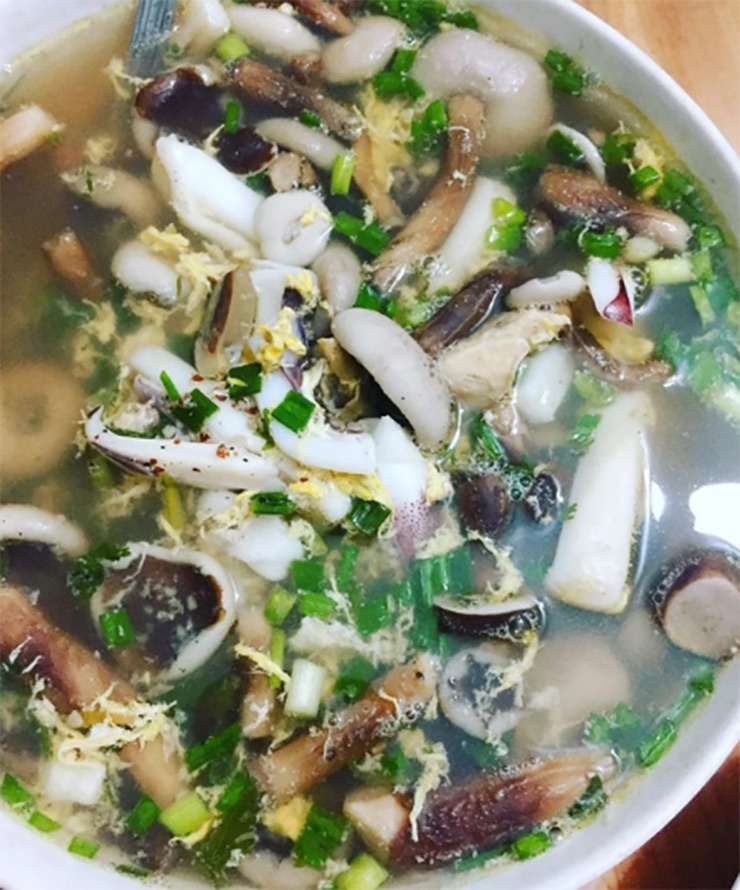 Điểm đặc trưng nhất của loại nấm này là có vị đắng ngắt

