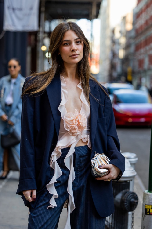 Tiên cá sẽ là xu hướng lãng mạn nhất mùa hè 2023 - 11