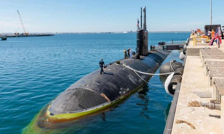 Tàu ngầm hạt nhân tấn công USS Asheville neo ở Tây Úc ngày 14-3-2023. Ảnh: AAP