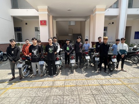 Các thanh&nbsp;thiếu niên bị điều tra về hành vi “hủy hoại tài sản” và gây rồi trật tự công cộng