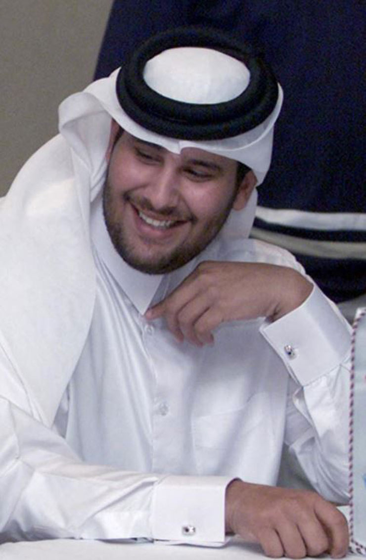 Tỷ phú Qatar cử phái đoàn sang MU đàm phán nhà Glazer vụ đổi chủ - 1