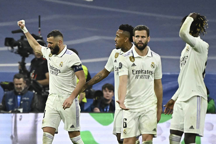 Benzema hạnh phúc khi được gắn bó lâu dài với Real Madrid