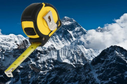 Media - Giải mã bí ẩn "nóc nhà thế giới" liên tục thay đổi chiều cao