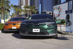 Tin tức ô tô - Công ty GSM của ông Phạm Nhật Vượng công bố giá thuê xe điện VinFast