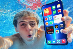 Thời trang Hi-tech - Giải mã khả năng chống nước và bụi trên smartphone