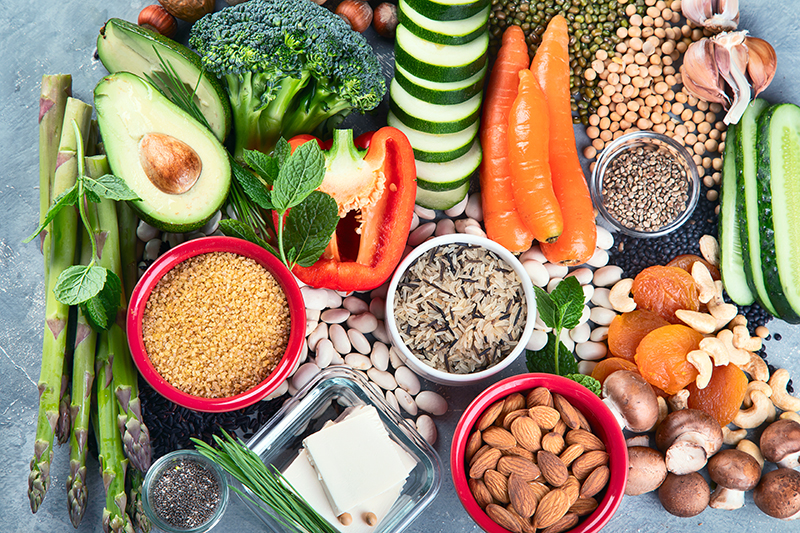 Chế độ ăn xanh lành với dinh dưỡng thực vật đang lên ngôi và trở nên rầm rộ ở khắp mọi nơi trên toàn thế giới.