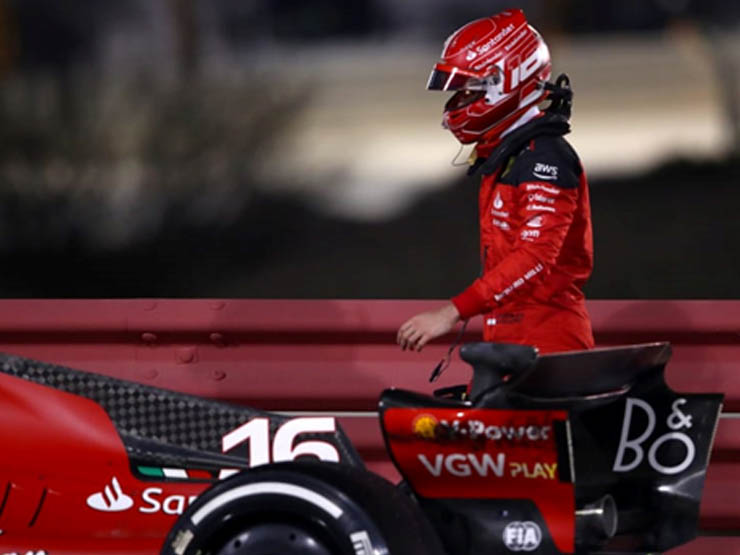 Cả Sainz và Leclerc đều tin Ferrari sẽ trở lại mạnh mẽ sau sự cố tại Bahrain