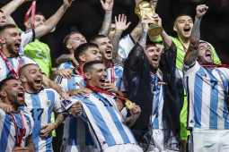 Bóng đá - Sốc bạn thân Messi ở ĐT Argentina bị nghi "yểm bùa" đồng đội, lấy suất dự World Cup