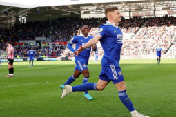 Bóng đá - Video bóng đá Brentford - Leicester City: Kịch tính 2 bàn & thẻ đỏ, hụt vượt Liverpool (Ngoại hạng Anh)