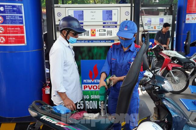 Giá xăng dầu dự báo giảm mạnh trong kỳ điều hành ngày 21/3.