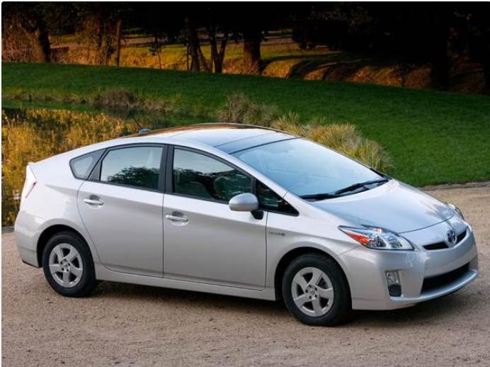 Loạt mẫu Toyota Prius đã qua sử dụng dưới 360 triệu đồng - 2