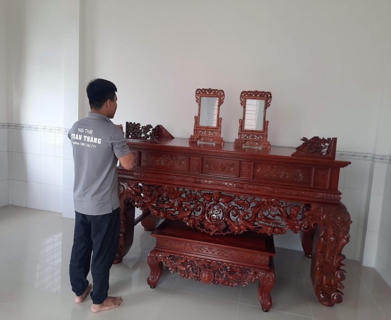 Bàn thờ Toàn Thắng - nơi cung cấp tủ thờ đa dạng mẫu mã tại TPHCM - 3