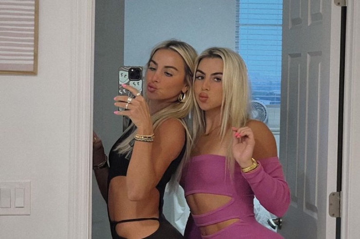 Song sinh bóng rổ đẹp như "thiên thần", đăng ảnh "nóng" kiếm triệu đô - 5