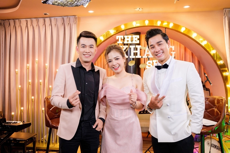 Ca sĩ Dương Hoàng Yến và Hồ Trung Dũng là khách mời trong tập đặc biệt của The Khang Show.