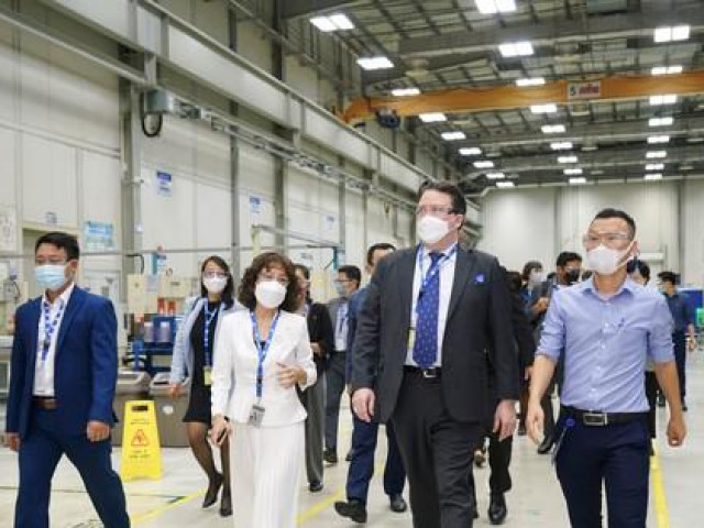 Kinh doanh - Đại diện SpaceX, Netflix, Boeing... tới Việt Nam