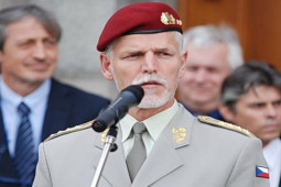 Tổng thống Séc nêu ”cơ hội phản công cuối cùng” của Ukraine