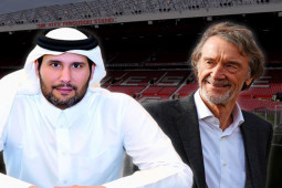 Bóng đá - Vụ mua bán MU: Tỷ phú Anh tuyên bố sốc, ngầm "đầu hàng" ông chủ Qatar?